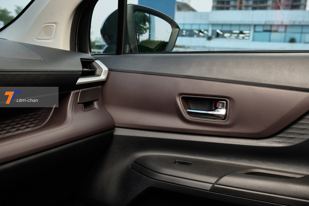 Nội thất sử dụng 2 tông màu tránh cảm giác đơn điệu. Nội thất sử dụng 2 tông màu tránh cảm giác đơn điệu.