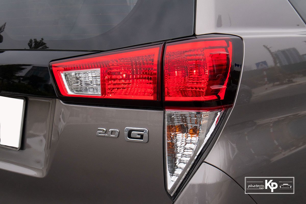 Ảnh Đèn hậu xe Toyota Innova 2.0G 2021 a1