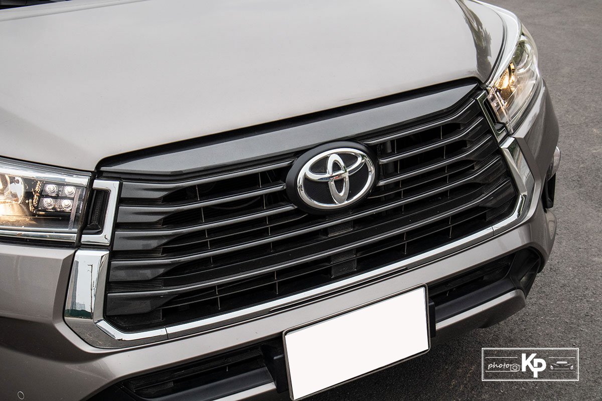 Ảnh Lưới tản nhiệt xe Toyota Innova 2.0G 2021