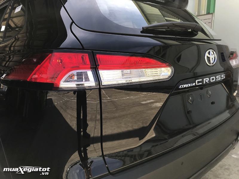 den-hau-toyota-corolla-cross-18-g-2020-2021-muaxegiatot-vn-8