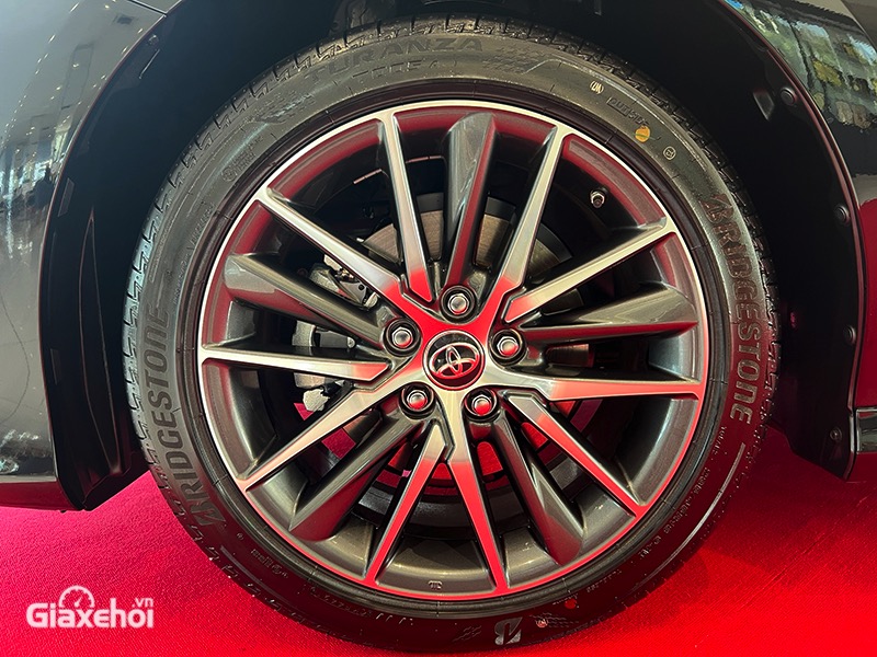 mam xe toyota camry 2022 2 5hv giaxehoi vn 2